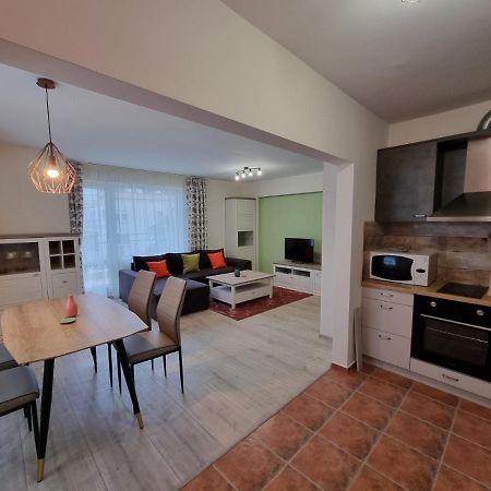 Flora - Beautiful *New* Apartment To The Beach Burgas Bagian luar foto
