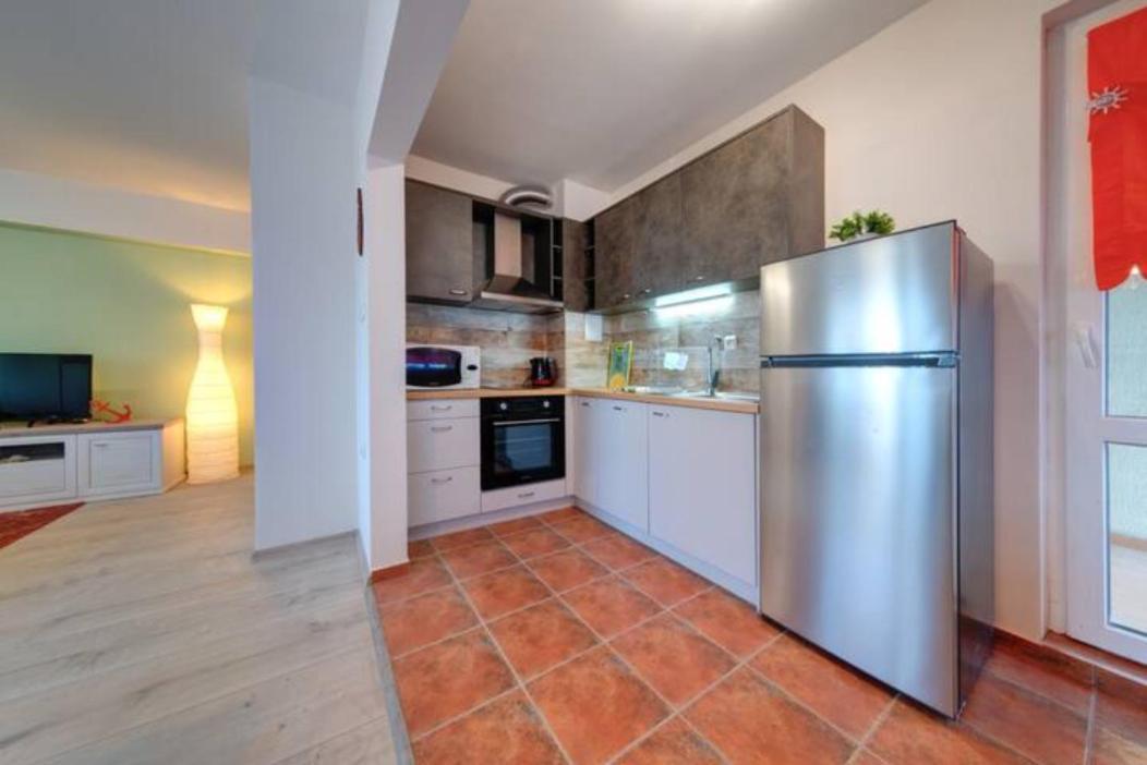 Flora - Beautiful *New* Apartment To The Beach Burgas Bagian luar foto